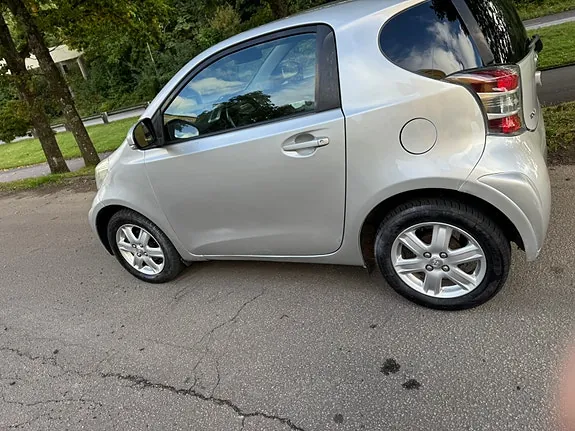 Toyota Iq 2010 photo 4
