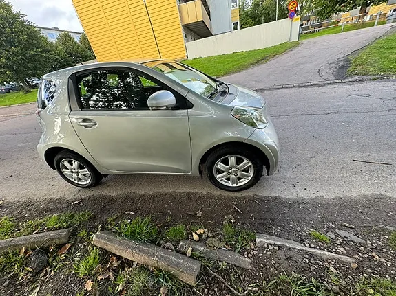 Toyota Iq 2010 photo 5