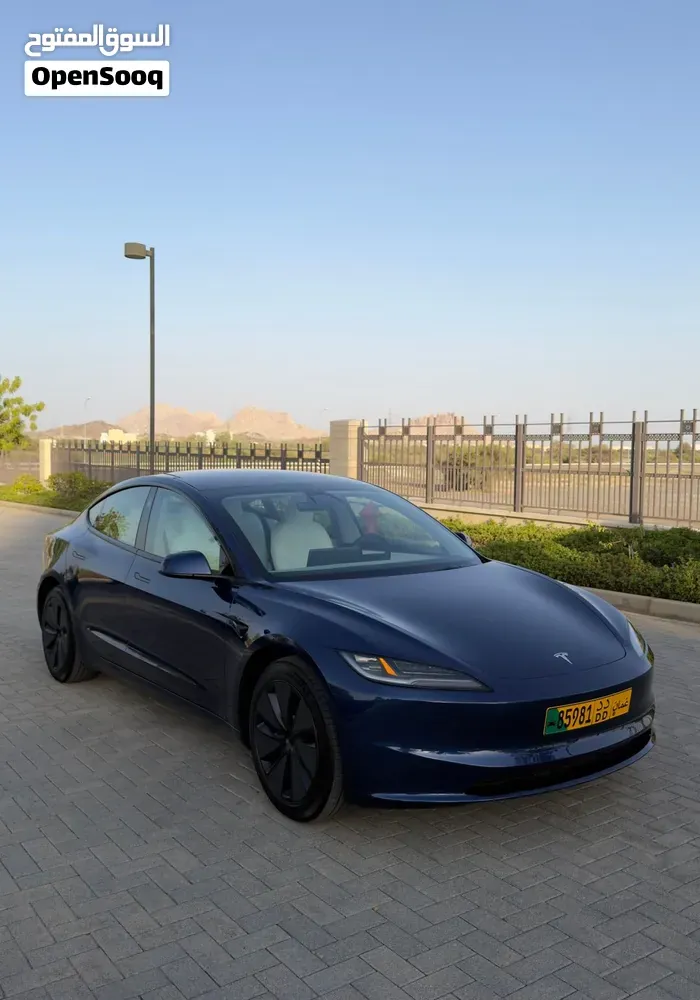 Tesla Model 3 2025 photo 5
