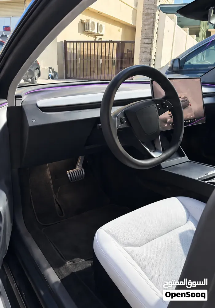 Tesla Model 3 2025 photo 2