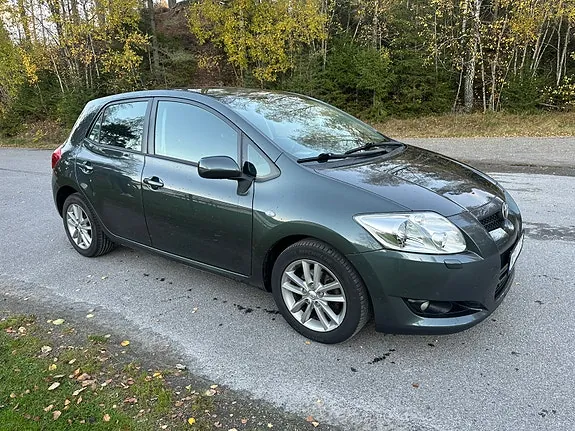 Toyota Auris 2008 photo 3