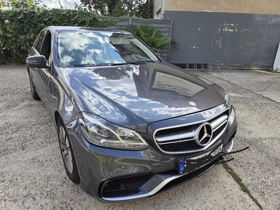 Mercedes-Benz E 200D