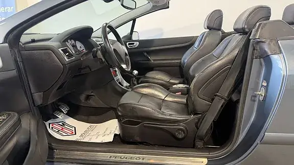 Peugeot 307 Cc 2005 photo 4