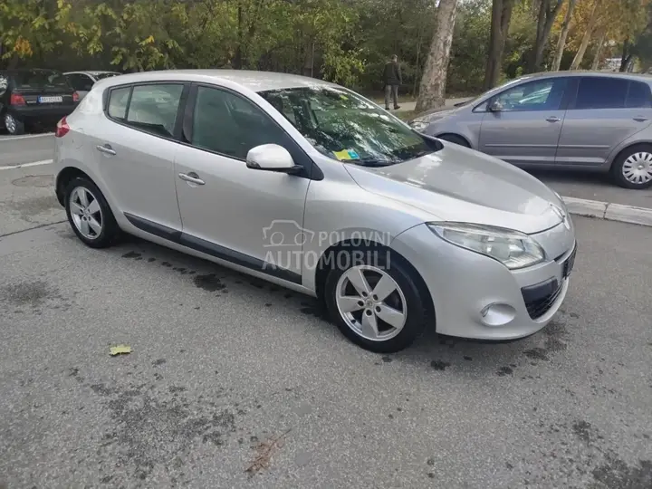 Renault Megane 2009 photo 2