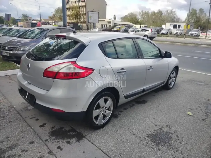 Renault Megane 2009 photo 4