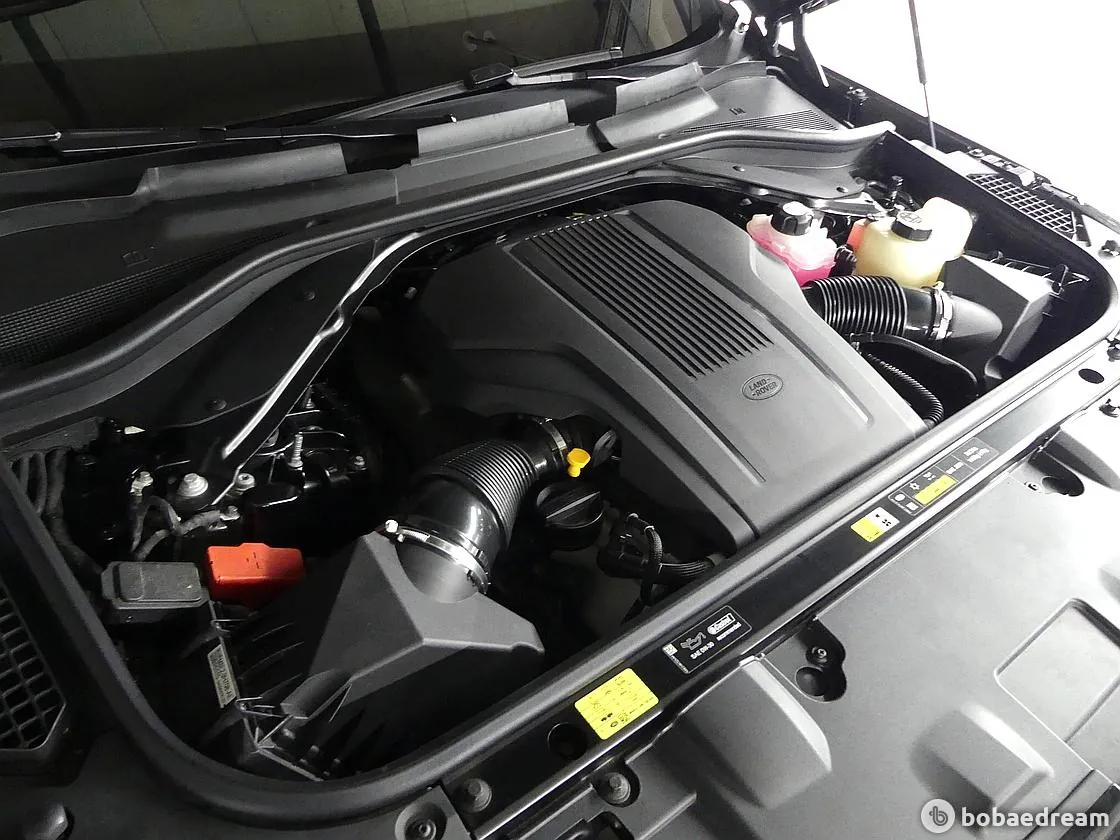 Land Rover Range Rover 2025 photo 5