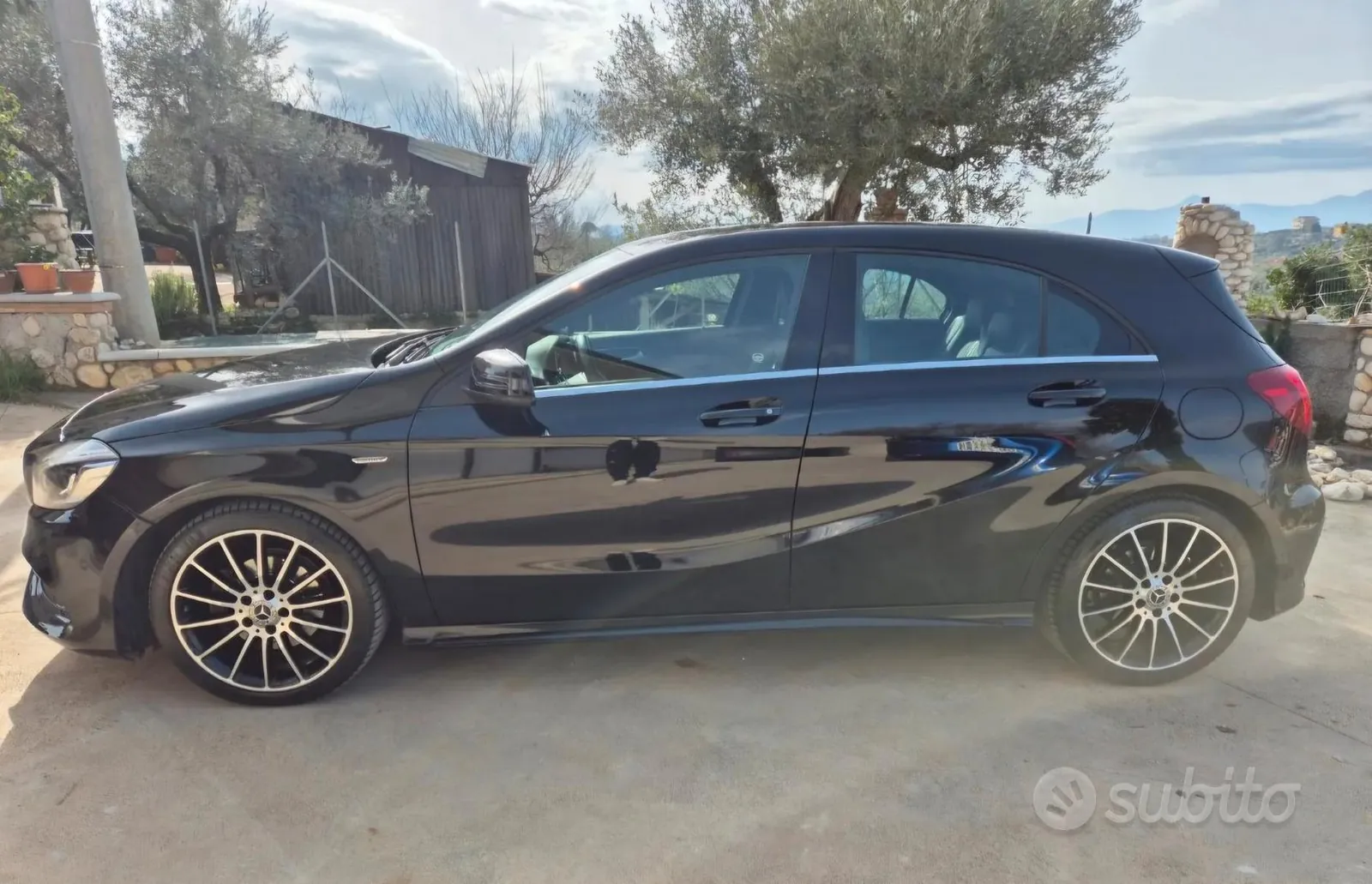 Mercedes-Benz A 180D 2017 photo 3