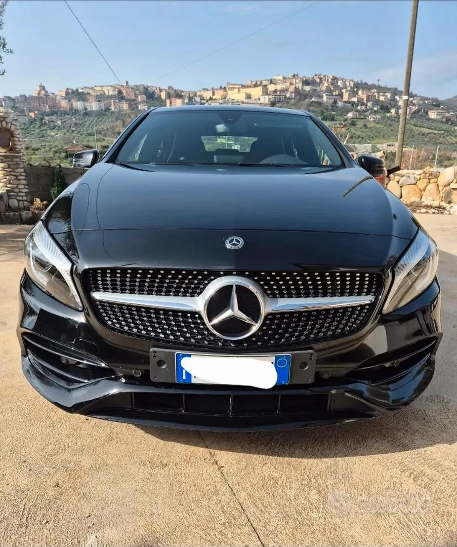 Mercedes-Benz A 180D 2017 photo 2