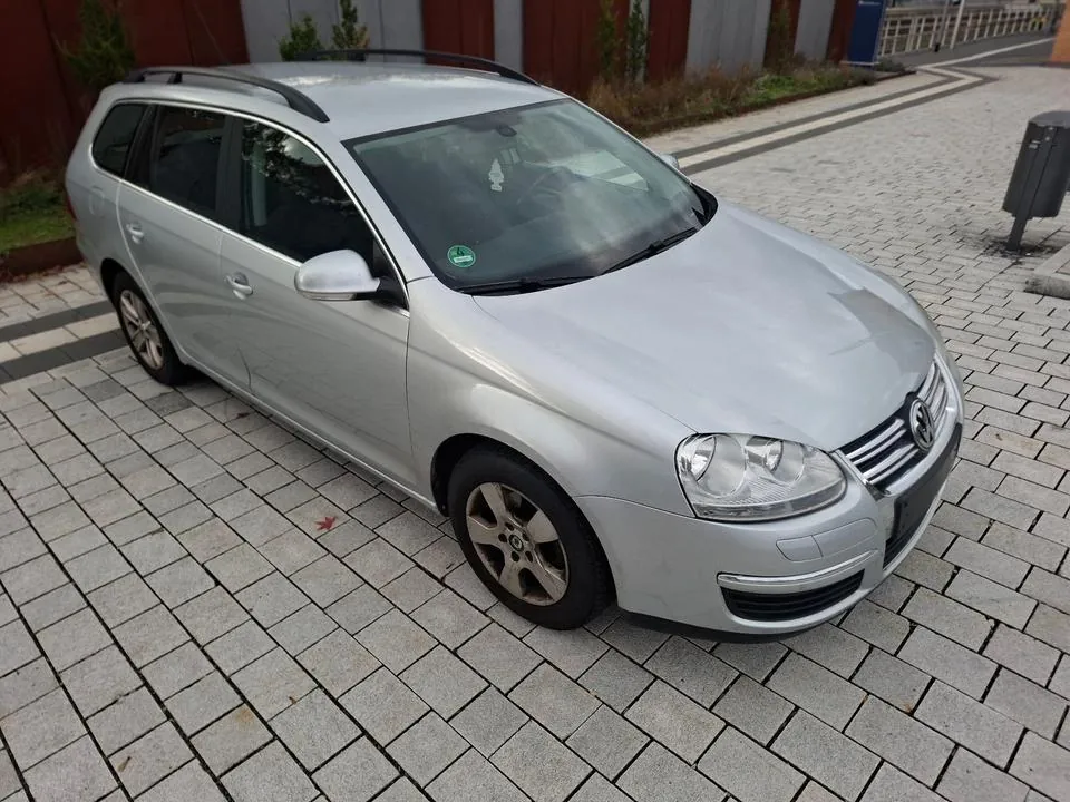 Volkswagen Golf V
