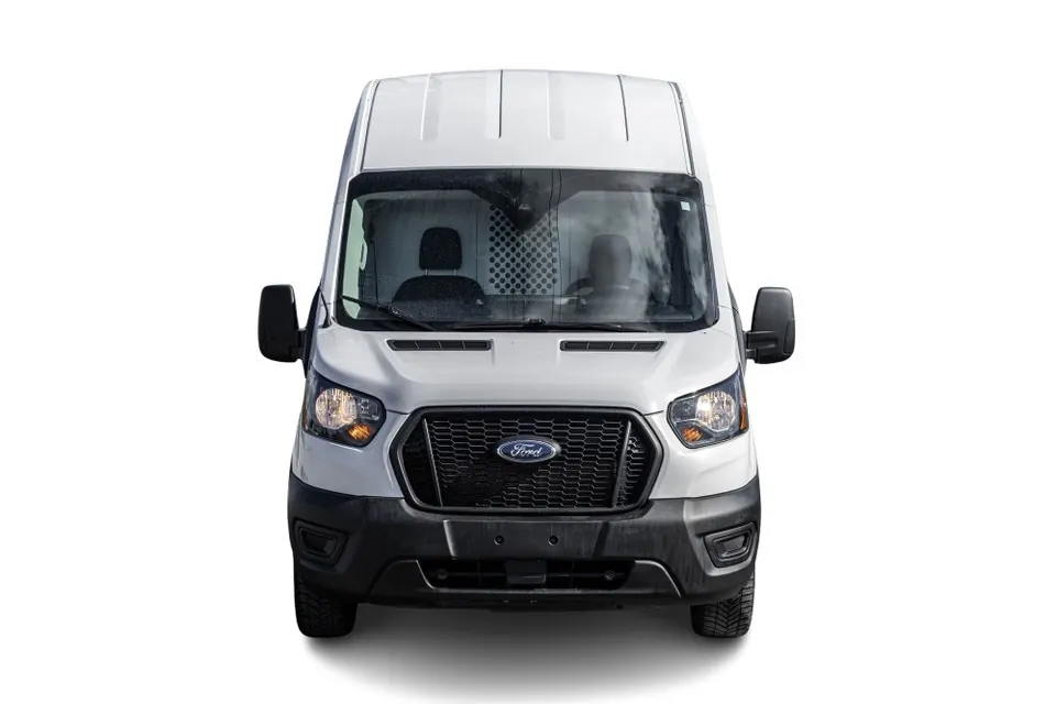 Ford Transit 2023 photo 2