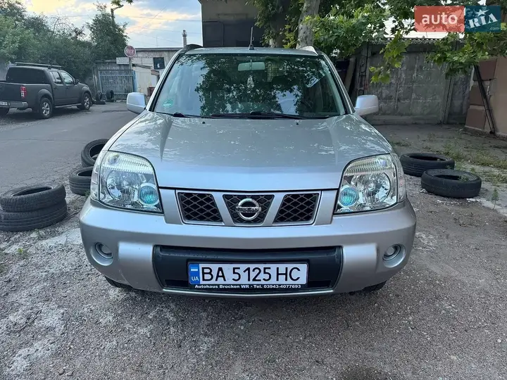 Nissan X-Trail 2004 photo 4
