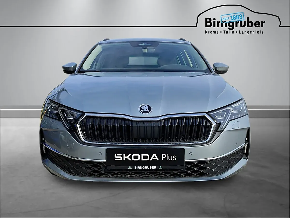 Skoda Octavia 2026 photo 2