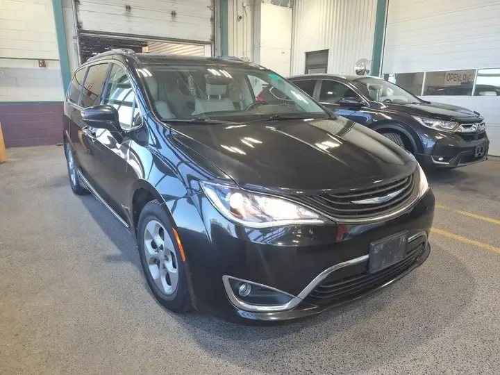 Chrysler Pacifica