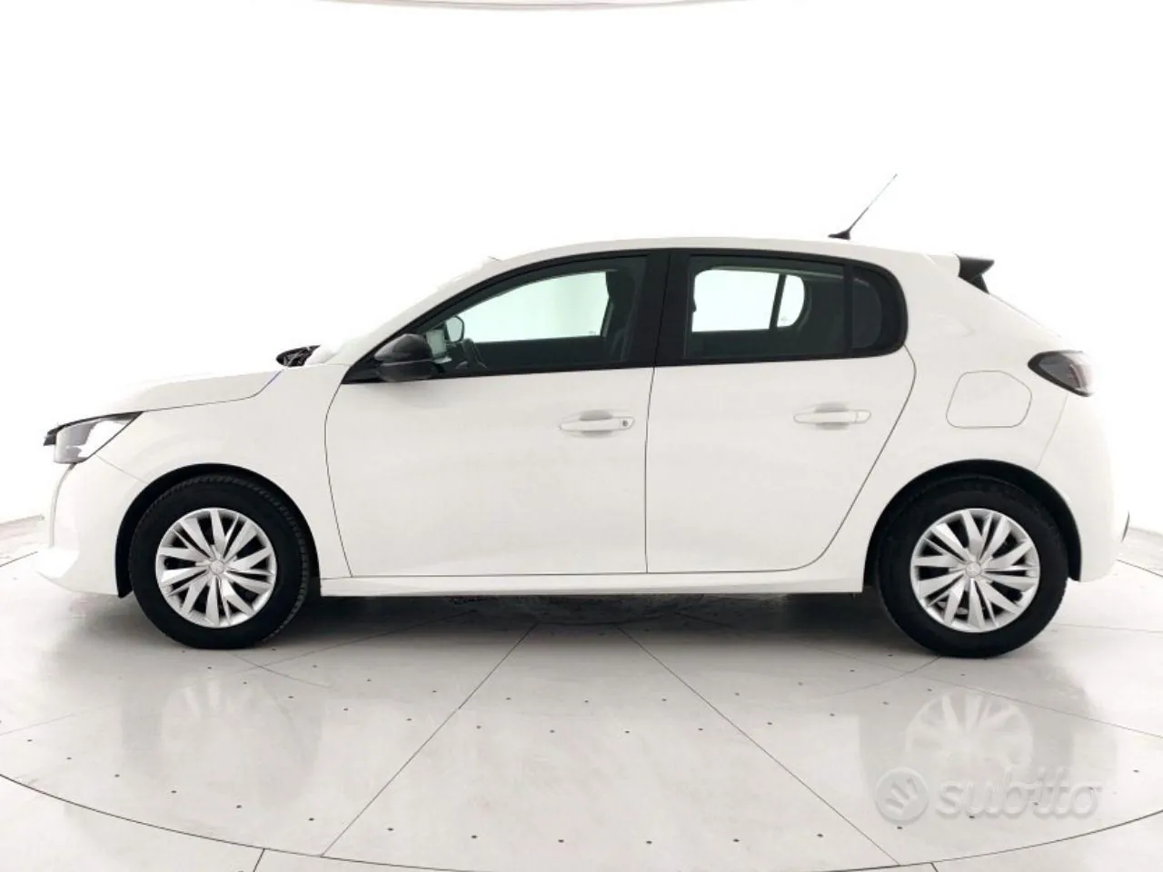 Peugeot 208 2022 photo 2