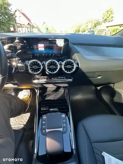 Mercedes-Benz Eqa 2023 photo 2