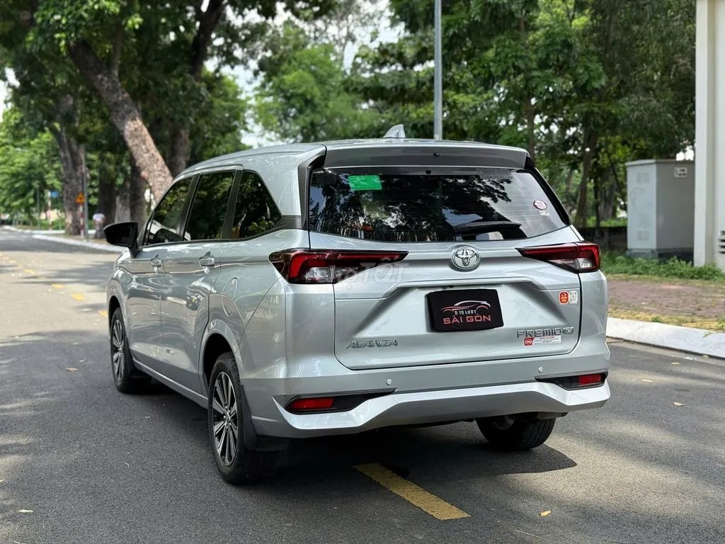 Toyota Avanza Premio 2023 photo 4