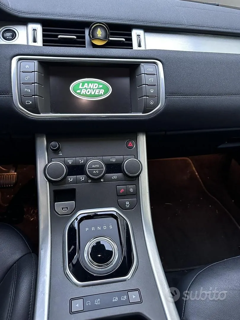 Land Rover Range Rover Evoque 2018 photo 2