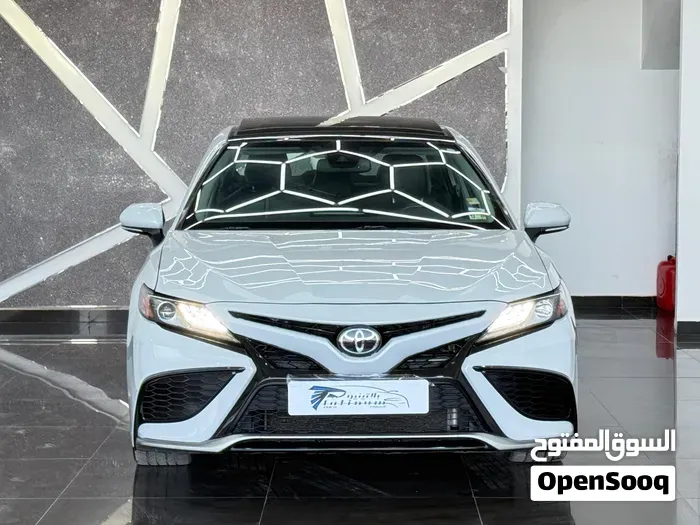 Toyota Camry 2022 photo 2