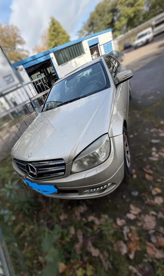 Mercedes-Benz C 180