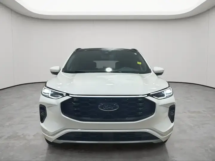 Ford Escape 2024 photo 2
