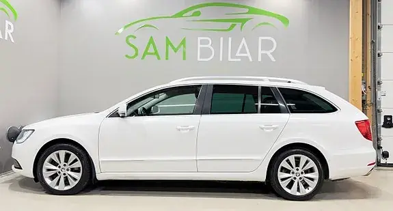Skoda Superb 2014 photo 5