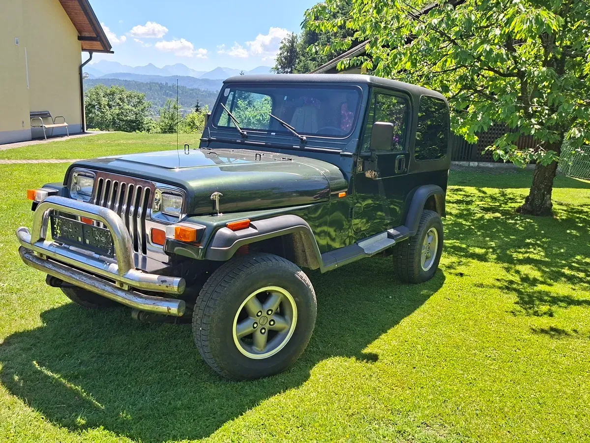 Jeep Wrangler 1996 photo 3