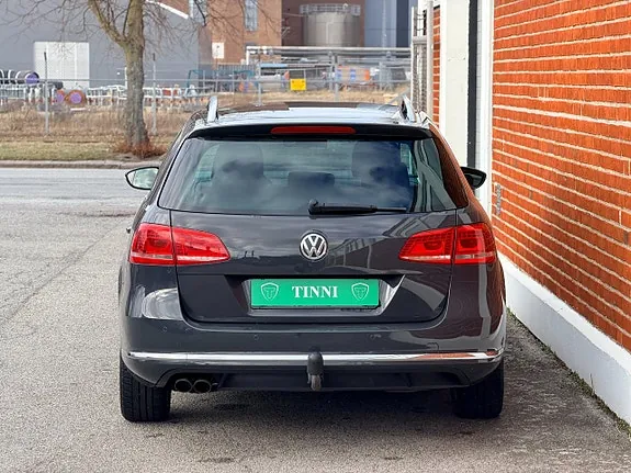 Volkswagen Passat 2011 photo 4