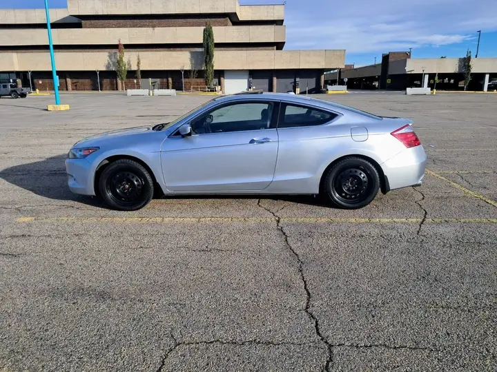 Honda Accord 2008 photo 2