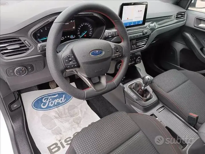 Ford Focus 2022 photo 5