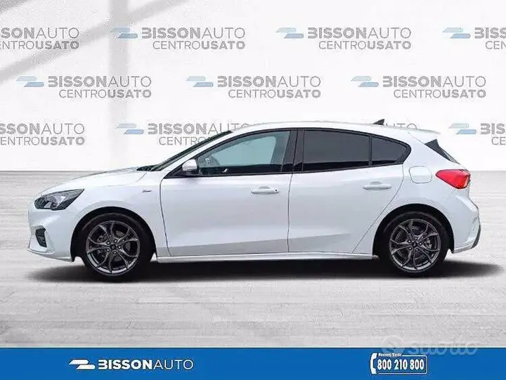Ford Focus 2022 photo 3