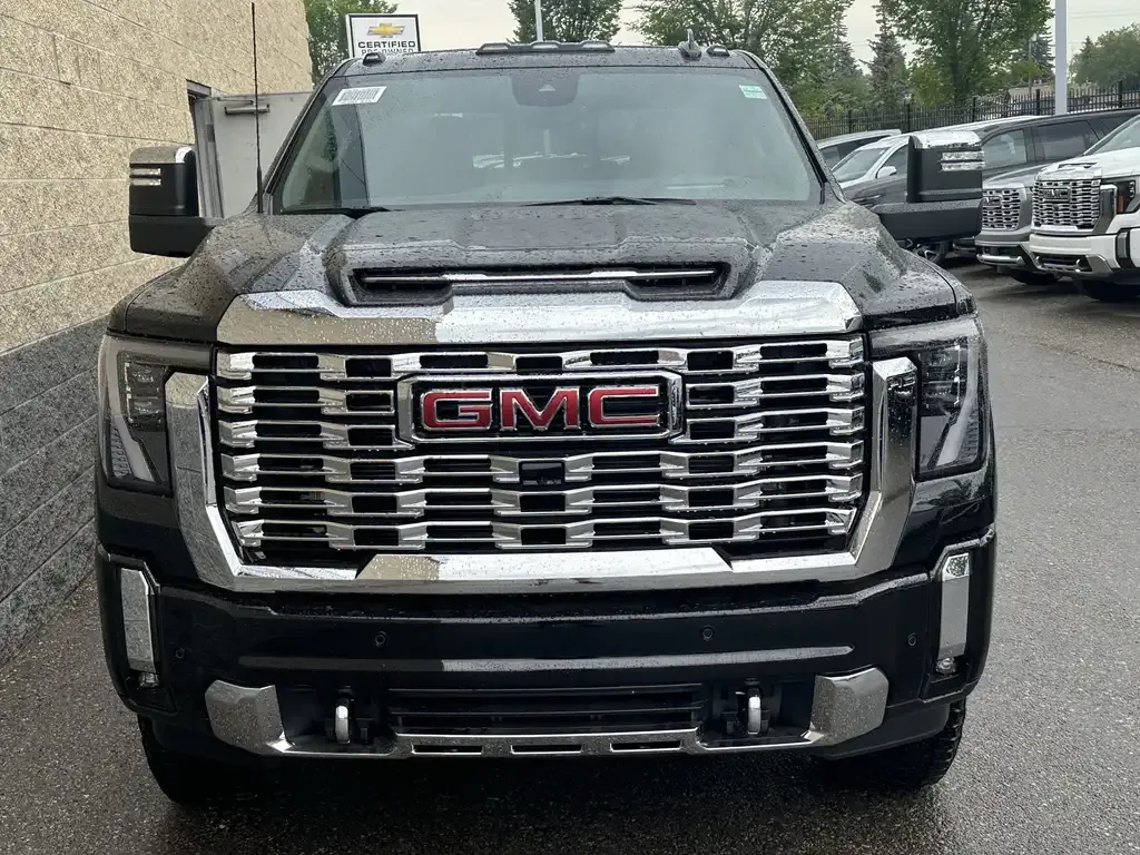 GMC Sierra 3500Hd 2026 photo 2
