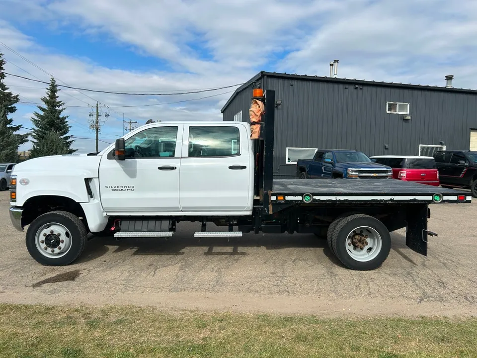 Chevrolet Silverado 5500Hd 2020 photo 2