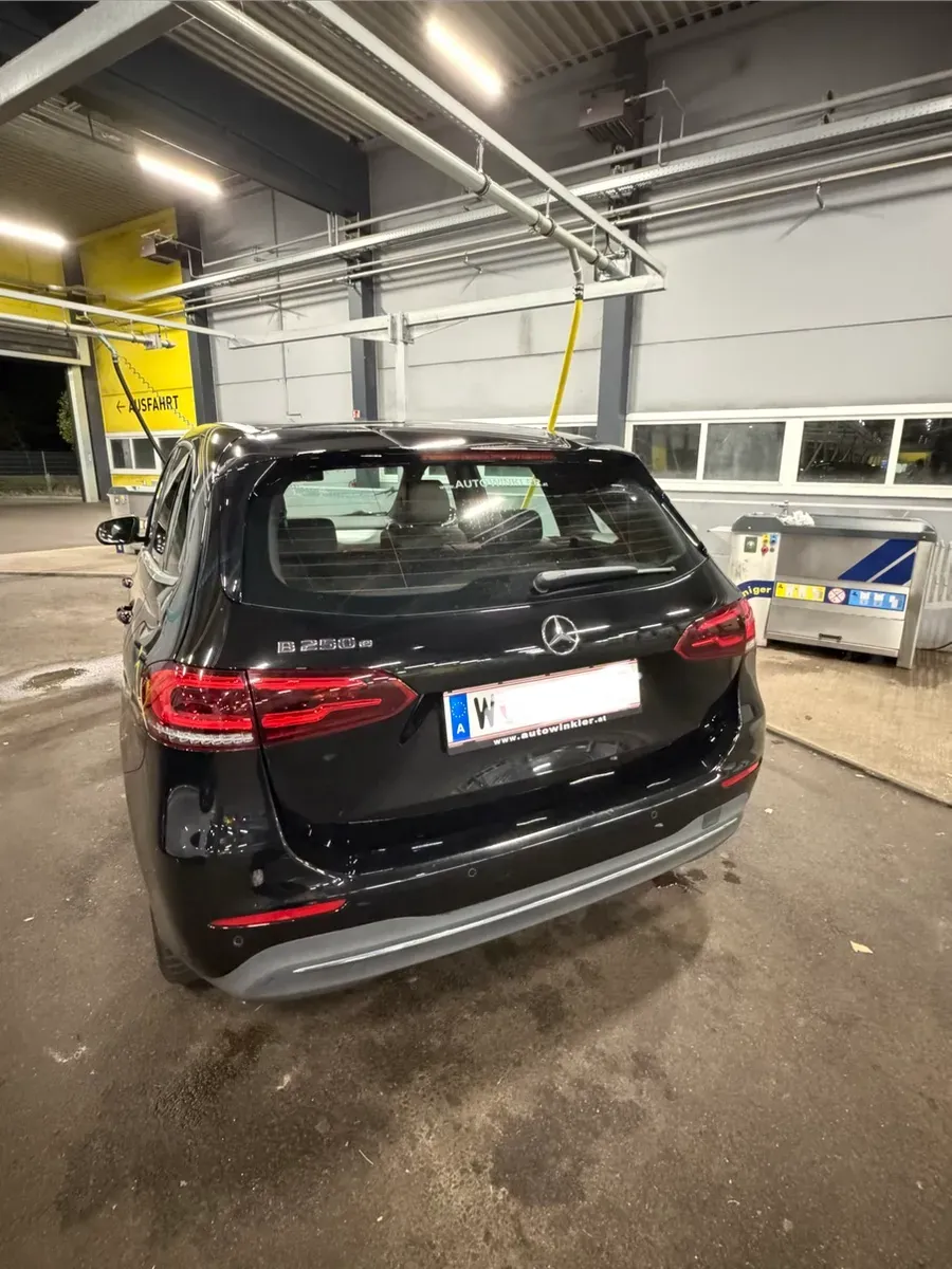 Mercedes-Benz B-Class 2021 photo 3