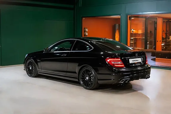 Mercedes-Benz C63 2012 photo 3
