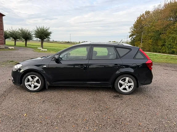 Kia Ceed 2011 photo 3