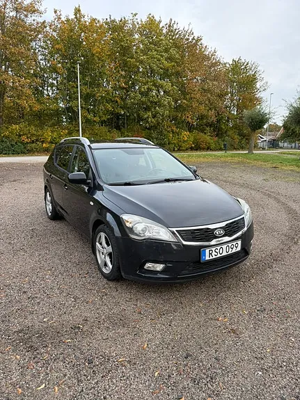 Kia Ceed 2011 photo 4