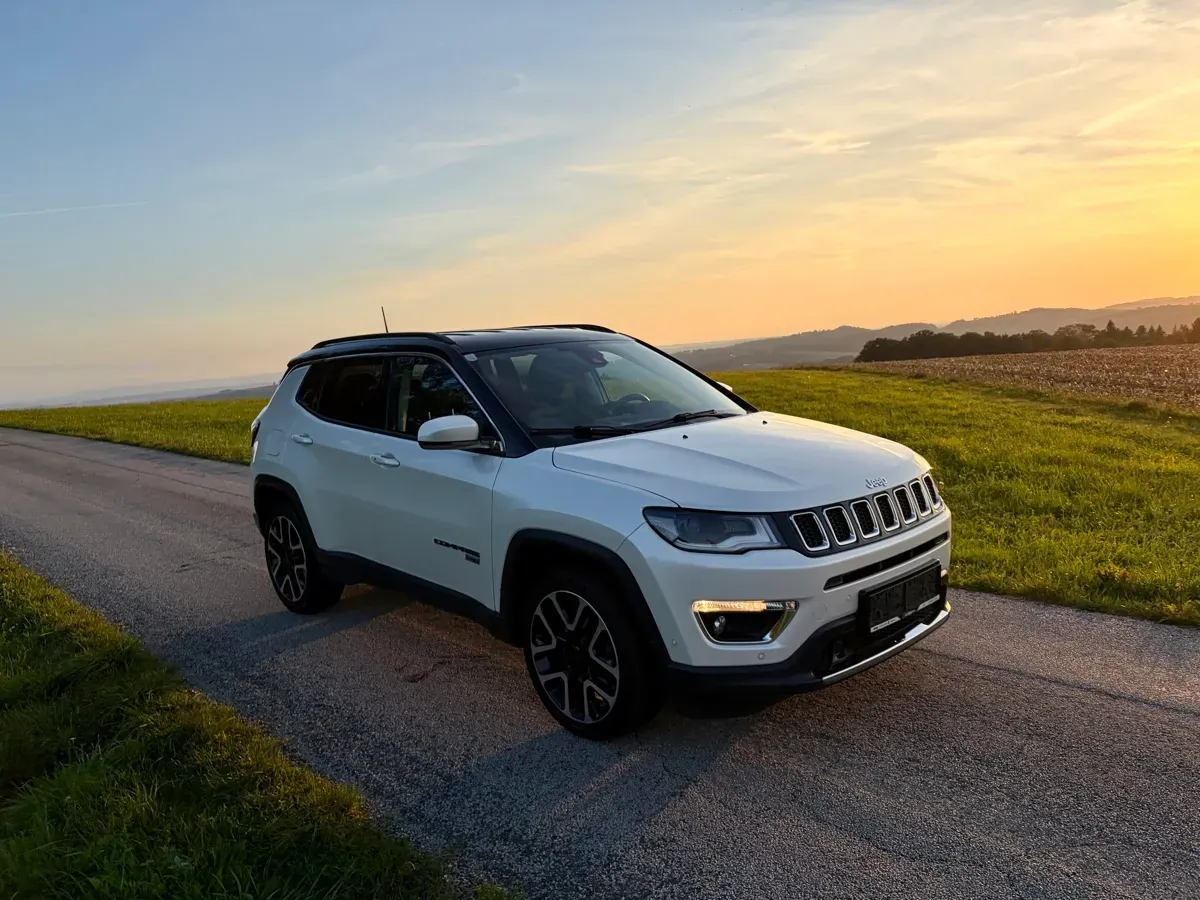 Jeep Compass 2018 photo 2