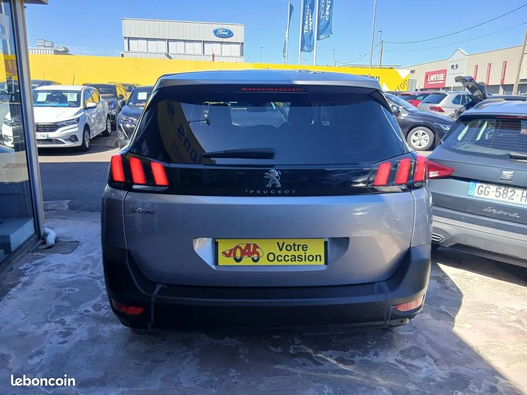 Peugeot 5008 2020 photo 2