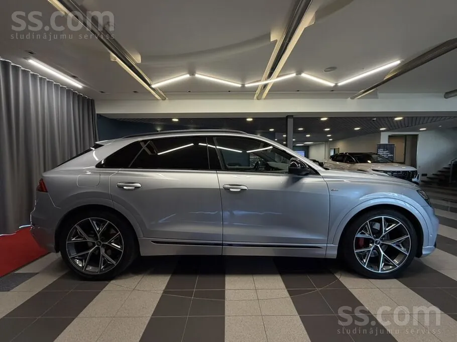 Audi Q8 2022 photo 4