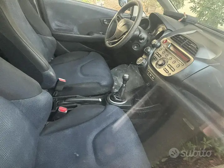Honda Jazz 2011 photo 5