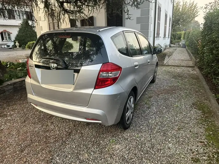 Honda Jazz 2011 photo 3