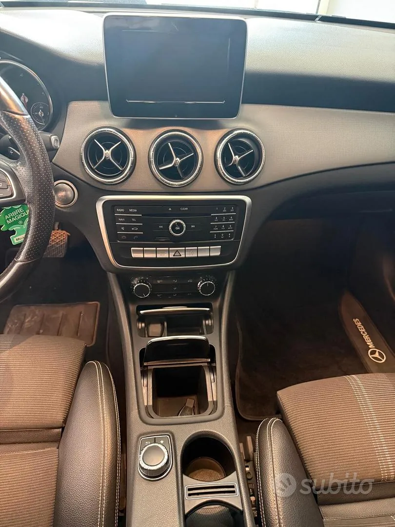 Mercedes-Benz A 200 2019 photo 5