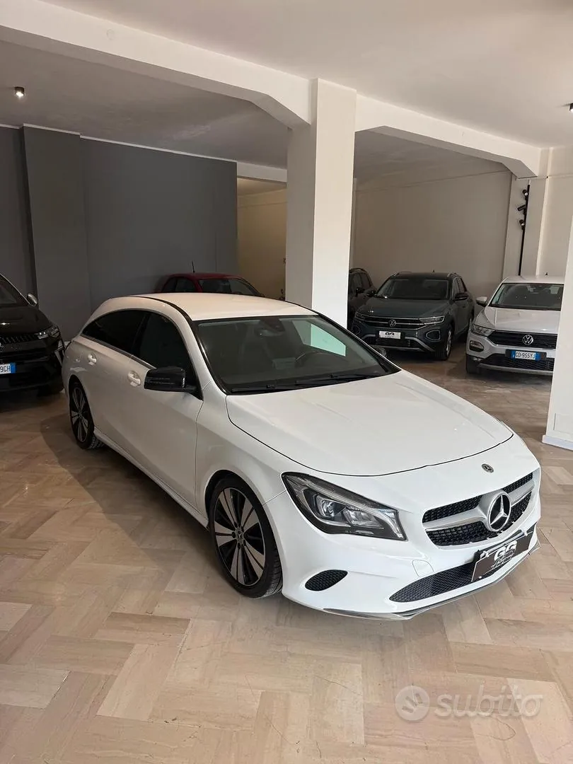 Mercedes-Benz A 200 2019 photo 3