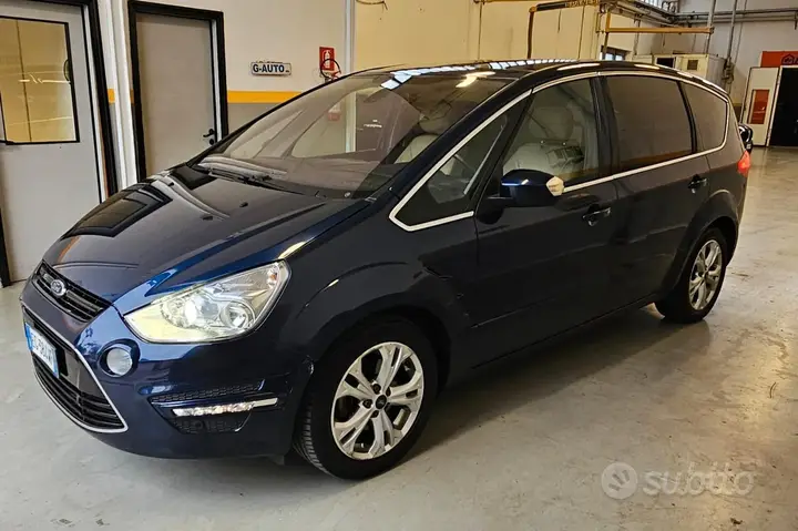 Ford S-Max 2011 photo 2