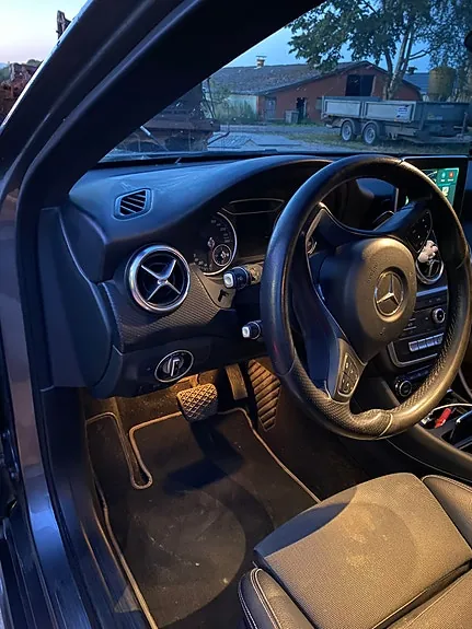 Mercedes-Benz A200 2017 photo 4
