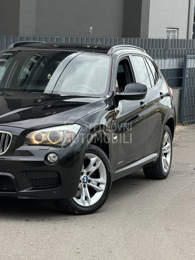 BMW X1 2011 photo 2
