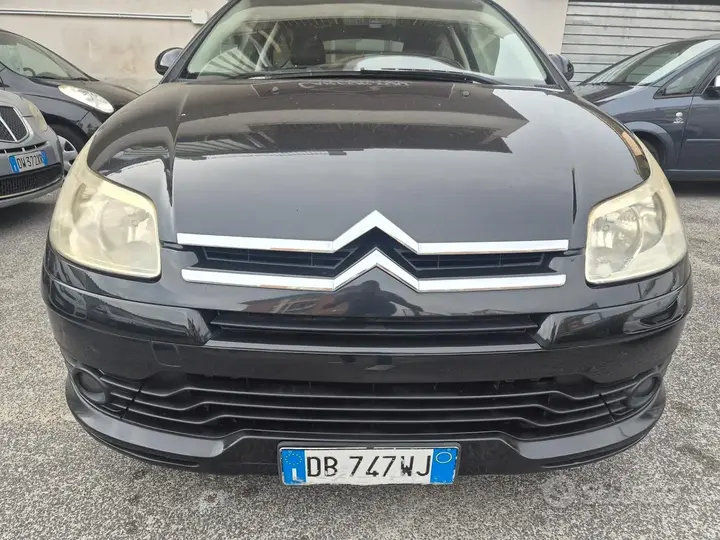 Citroen C4 2006 photo 2