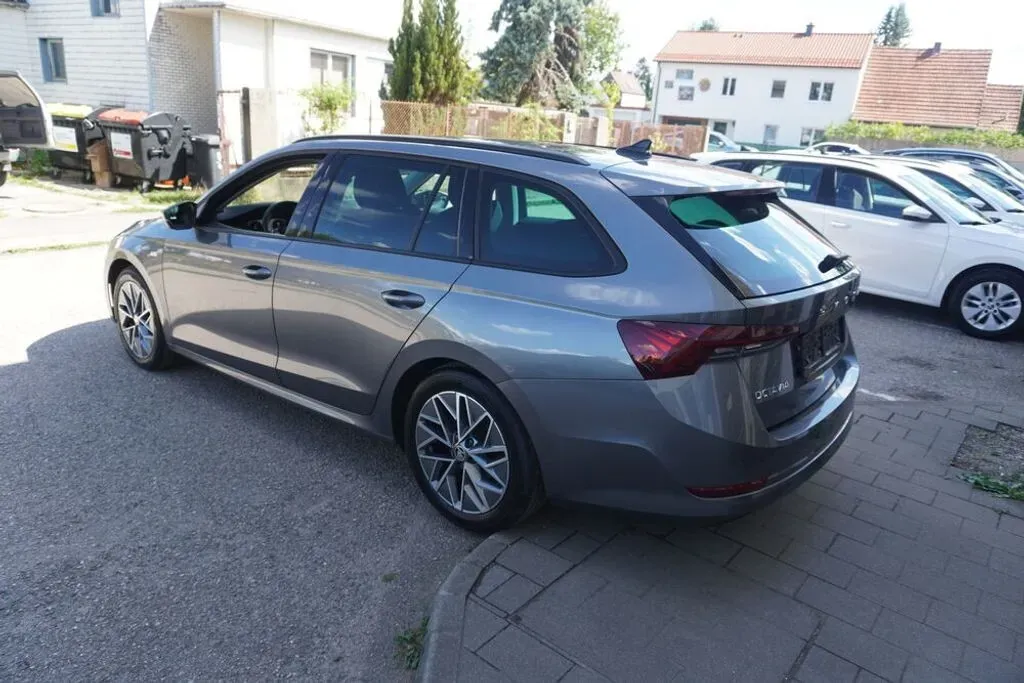 Skoda Octavia 2023 photo 3
