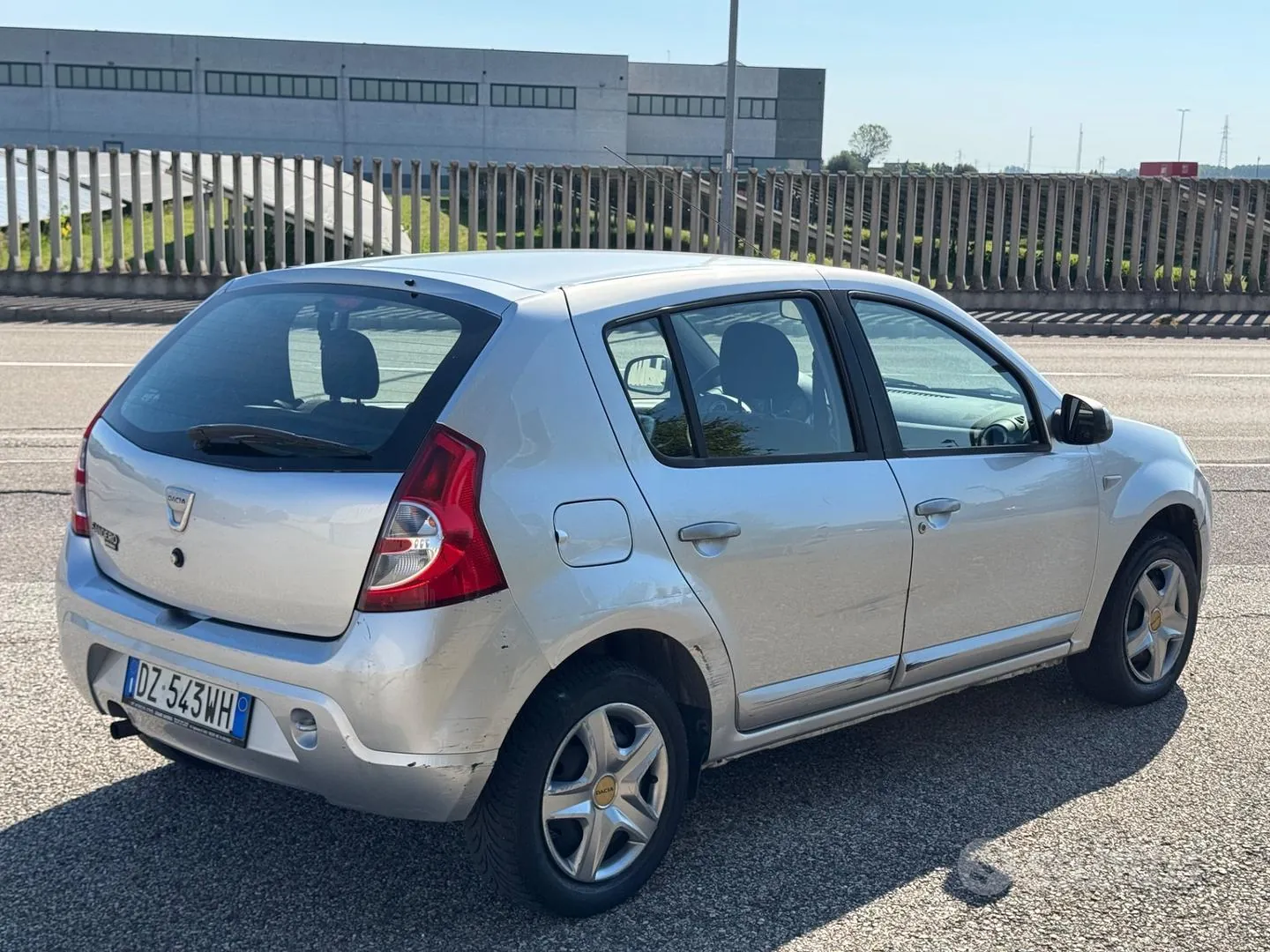 Dacia Sandero 2010 photo 5
