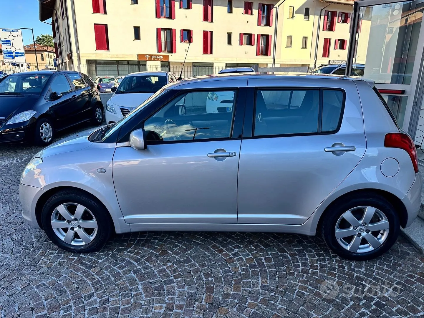 Suzuki Swift 2009 photo 5
